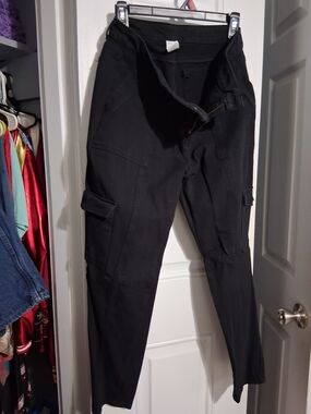 Time and Tru Black Cargo Jogger Pants